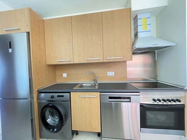 1 soverom Leilighet til salgs i Estepona med svømmebasseng garasje - € 315 000 (Ref: 9360956)