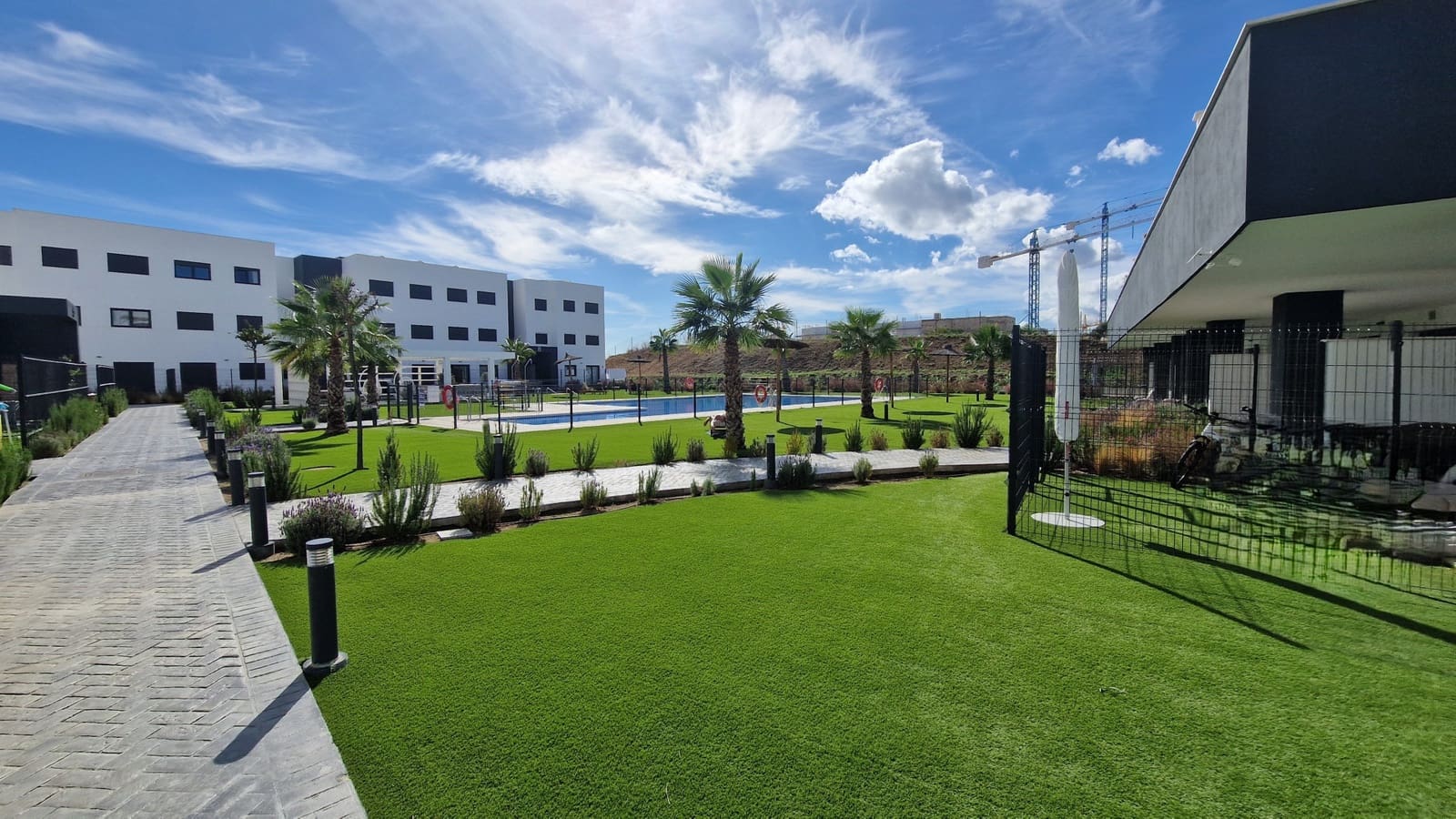 3 bedroom Apartment for sale in Estepona with pool garage - € 479,000 (Ref: 9371229)