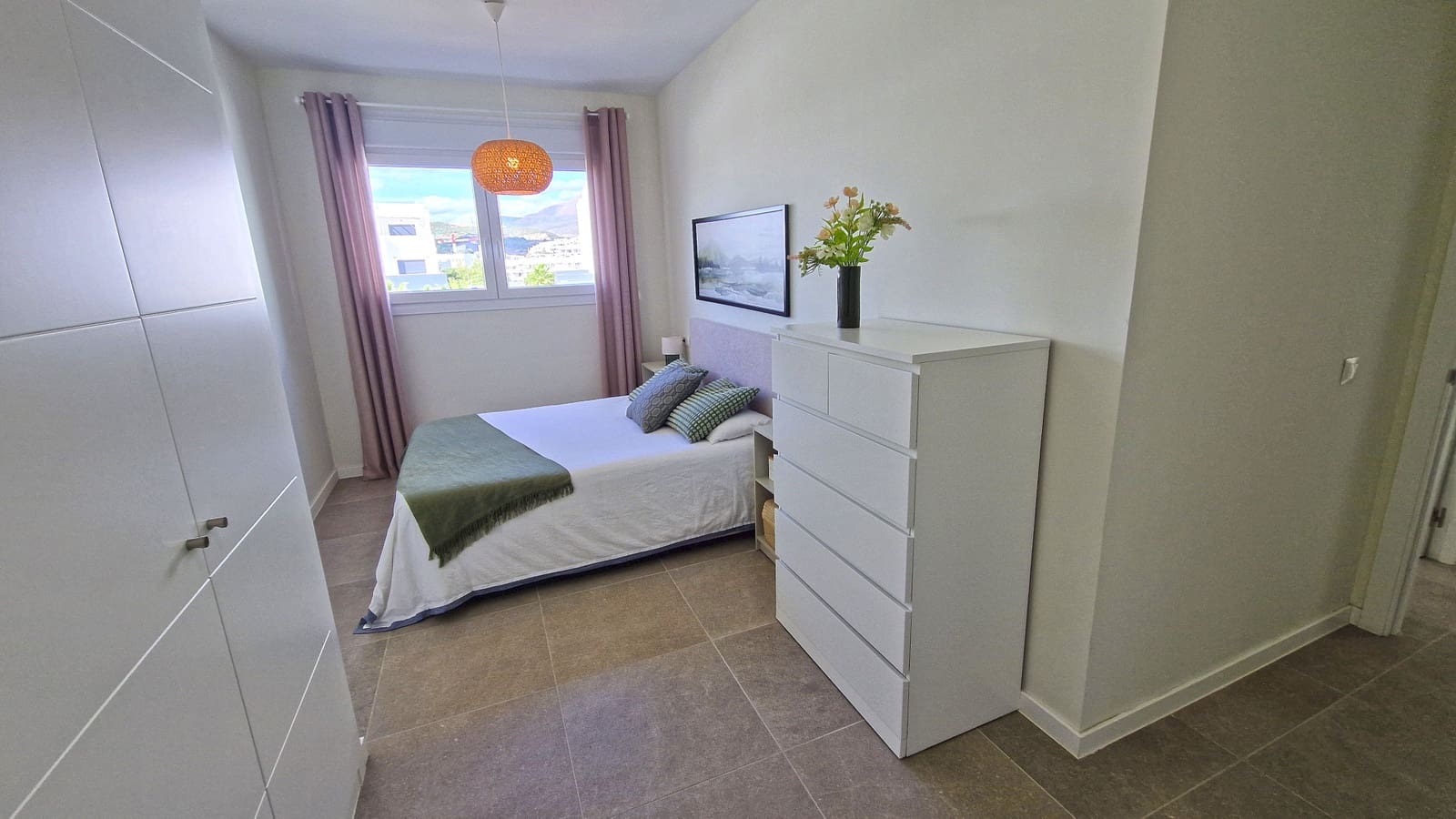 3 bedroom Apartment for sale in Estepona with pool garage - € 439,000 (Ref: 9371229)