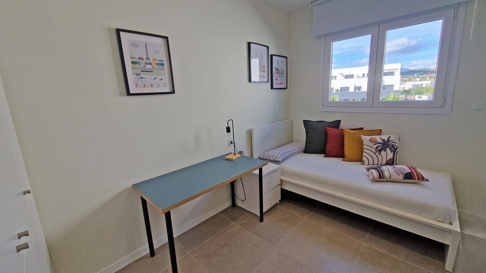 3 bedroom Apartment for sale in Estepona with pool garage - € 439,000 (Ref: 9371229)