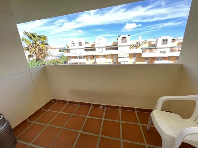 2 bedroom Apartment for sale in Huerta Nueva, Estepona with pool garage - € 325,000 (Ref: 9374149)