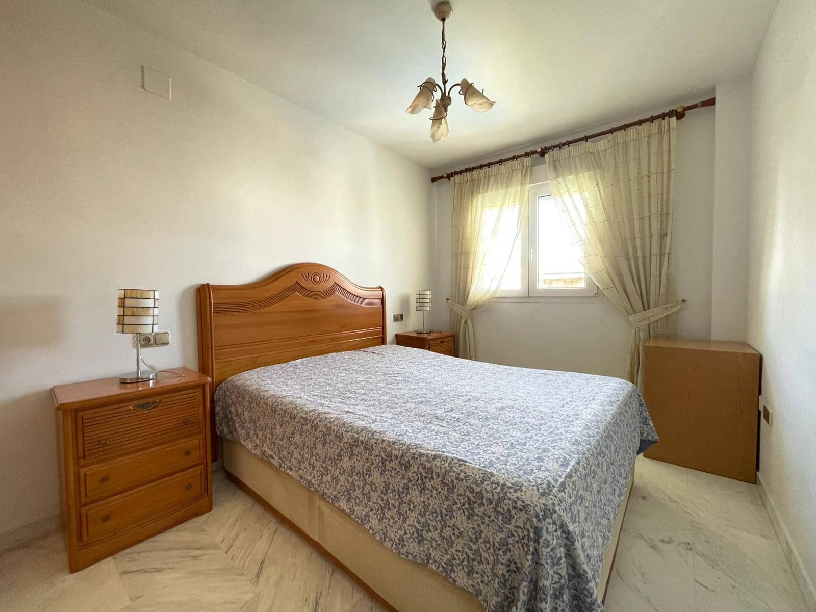 2 bedroom Apartment for sale in Estepona with pool garage - € 325,000 (Ref: 9374149)