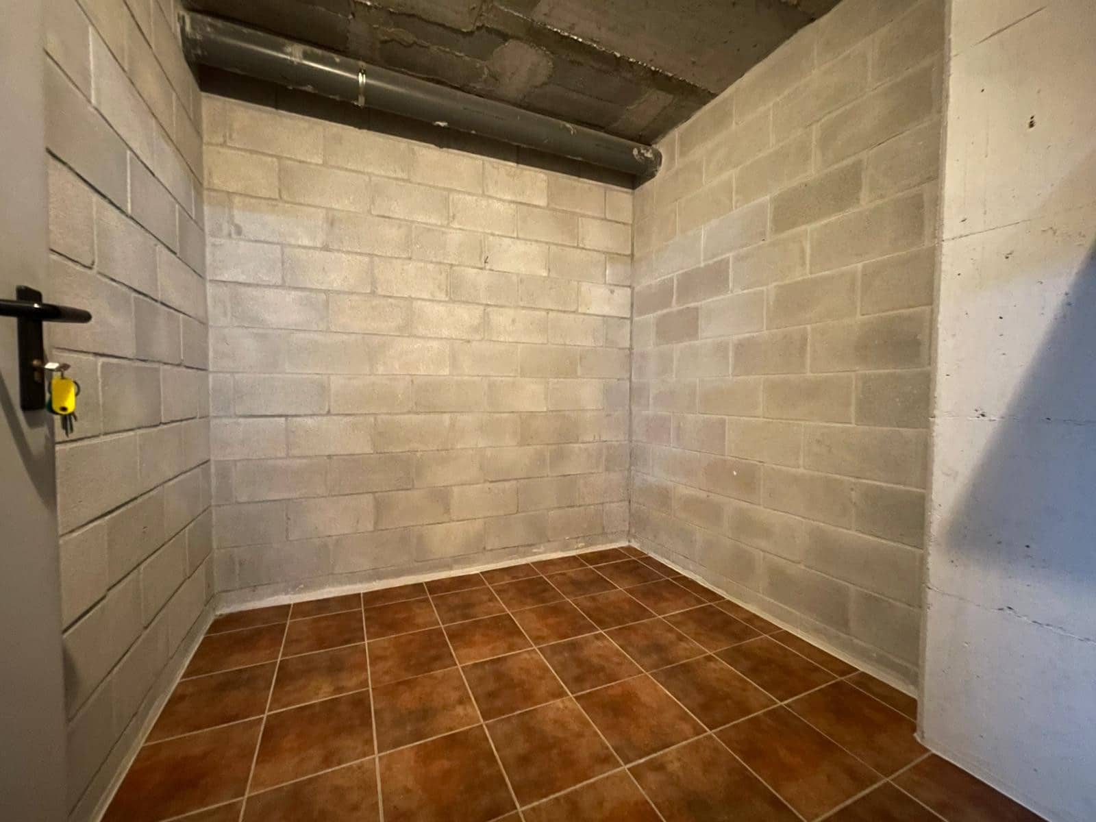 2 bedroom Apartment for sale in Estepona with pool garage - € 325,000 (Ref: 9374149)