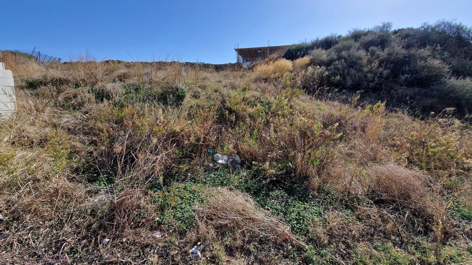 Building Plot for sale in Estepona - € 220,000 (Ref: 9400191)