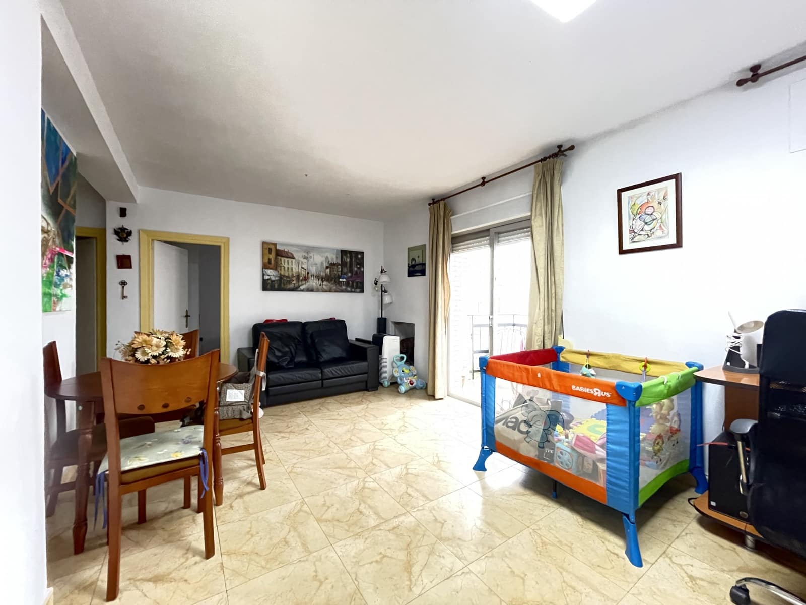 2 bedroom Apartment for sale in Estepona - € 225,000 (Ref: 9429419)