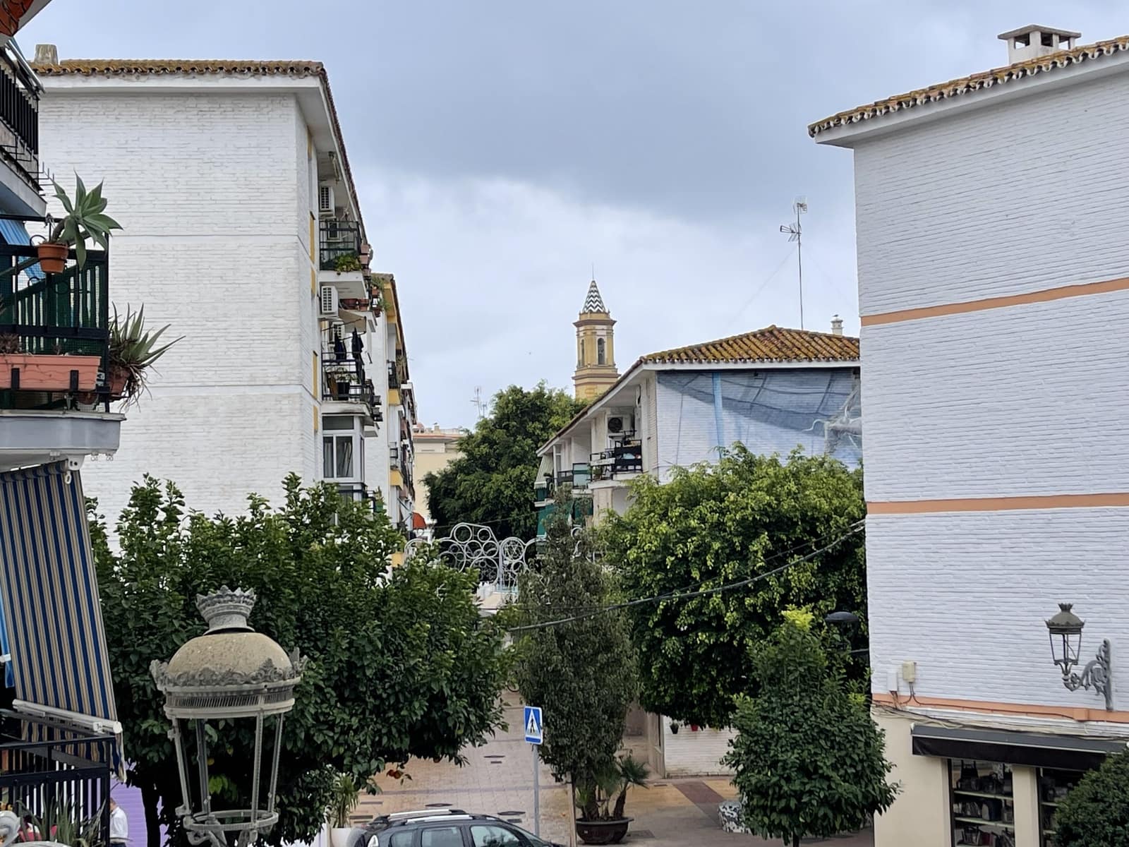 2 bedroom Apartment for sale in Estepona - € 225,000 (Ref: 9429419)