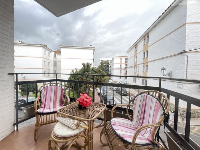 2 bedroom Apartment for sale in Estepona - € 225,000 (Ref: 9429419)