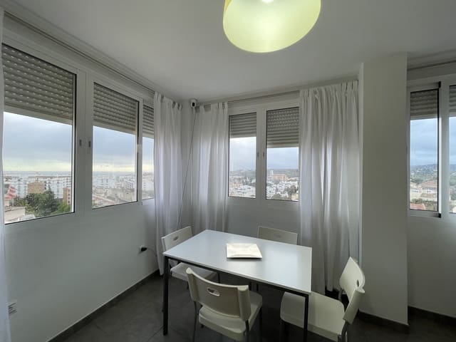 2 soveværelse Penthouse til salg i Estepona med swimmingpool garage - € 425.000 (Ref: 9439499)