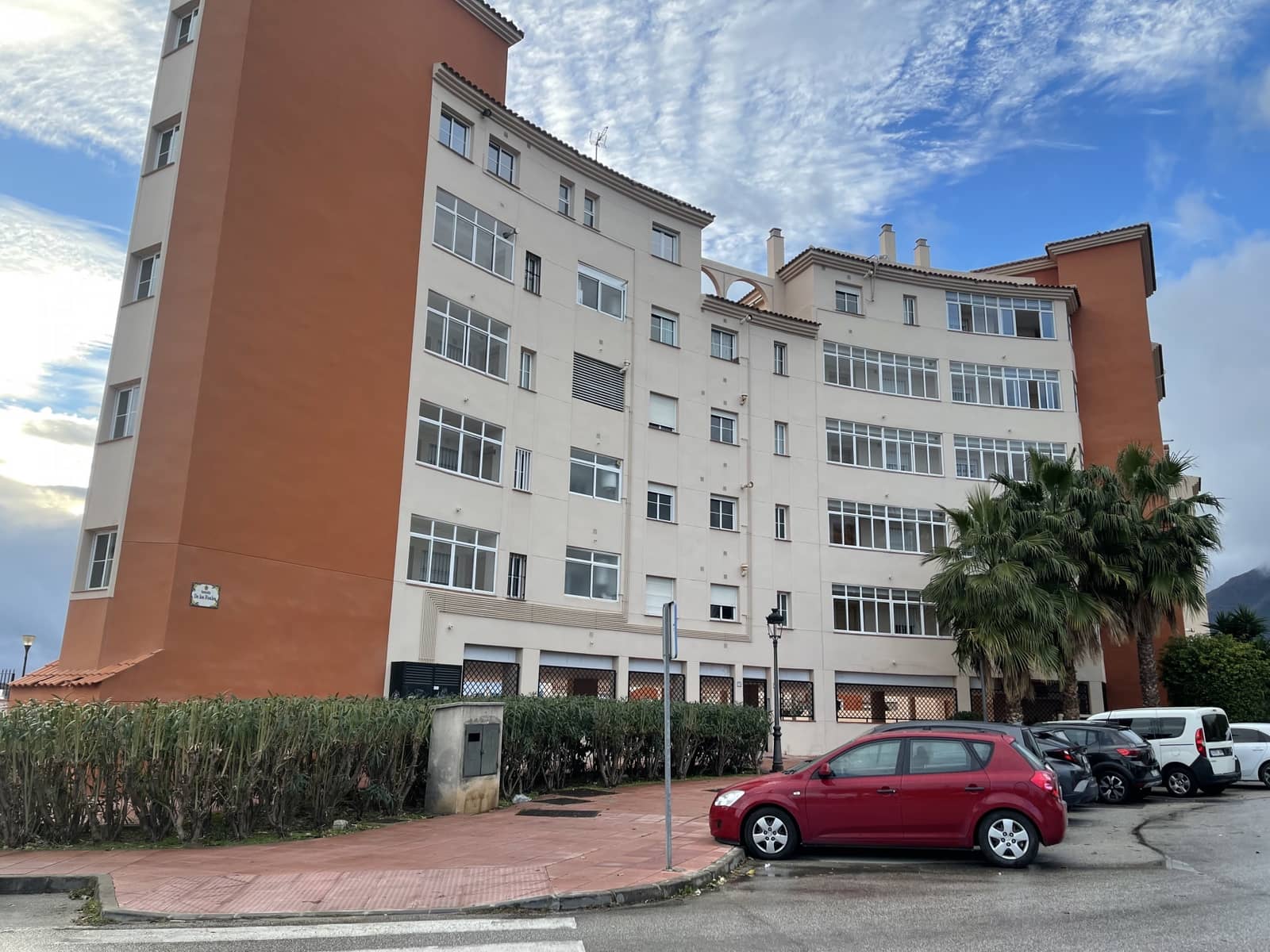 2 soveværelse Penthouse til salg i Estepona med swimmingpool garage - € 425.000 (Ref: 9439499)