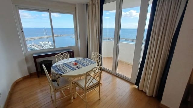 Apartamento de 2 habitaciones en Estepona en venta con piscina - 445.000 € (Ref: 9447048)