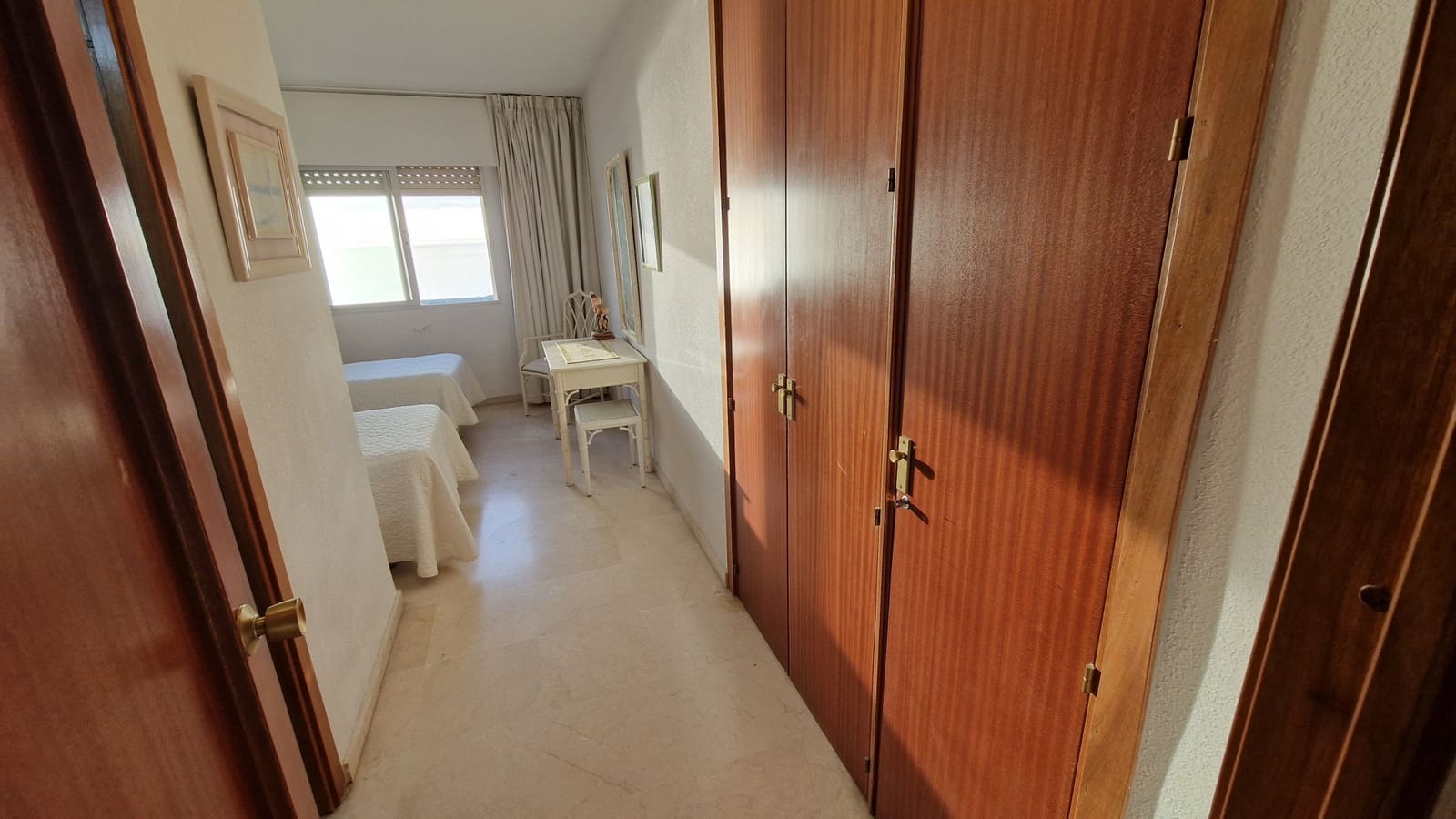 Apartamento de 2 habitaciones en Estepona en venta con piscina - 445.000 € (Ref: 9447048)