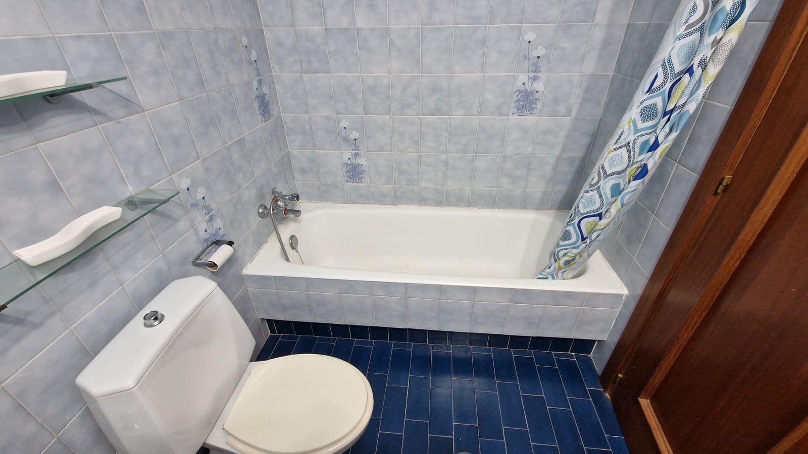 Apartamento de 2 habitaciones en Estepona en venta con piscina - 445.000 € (Ref: 9447048)