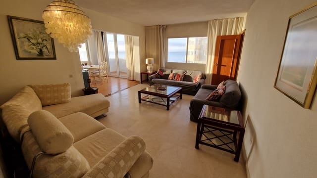 Apartamento de 2 habitaciones en Estepona en venta con piscina - 445.000 € (Ref: 9447048)