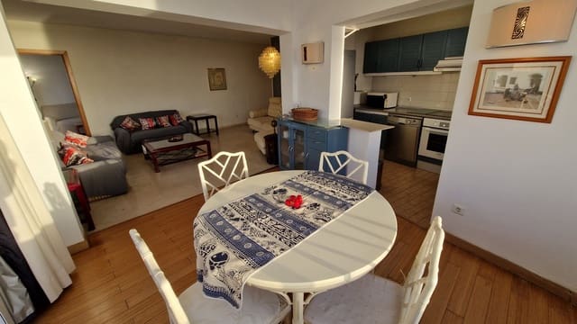 Apartamento de 2 habitaciones en Estepona en venta con piscina - 445.000 € (Ref: 9447048)