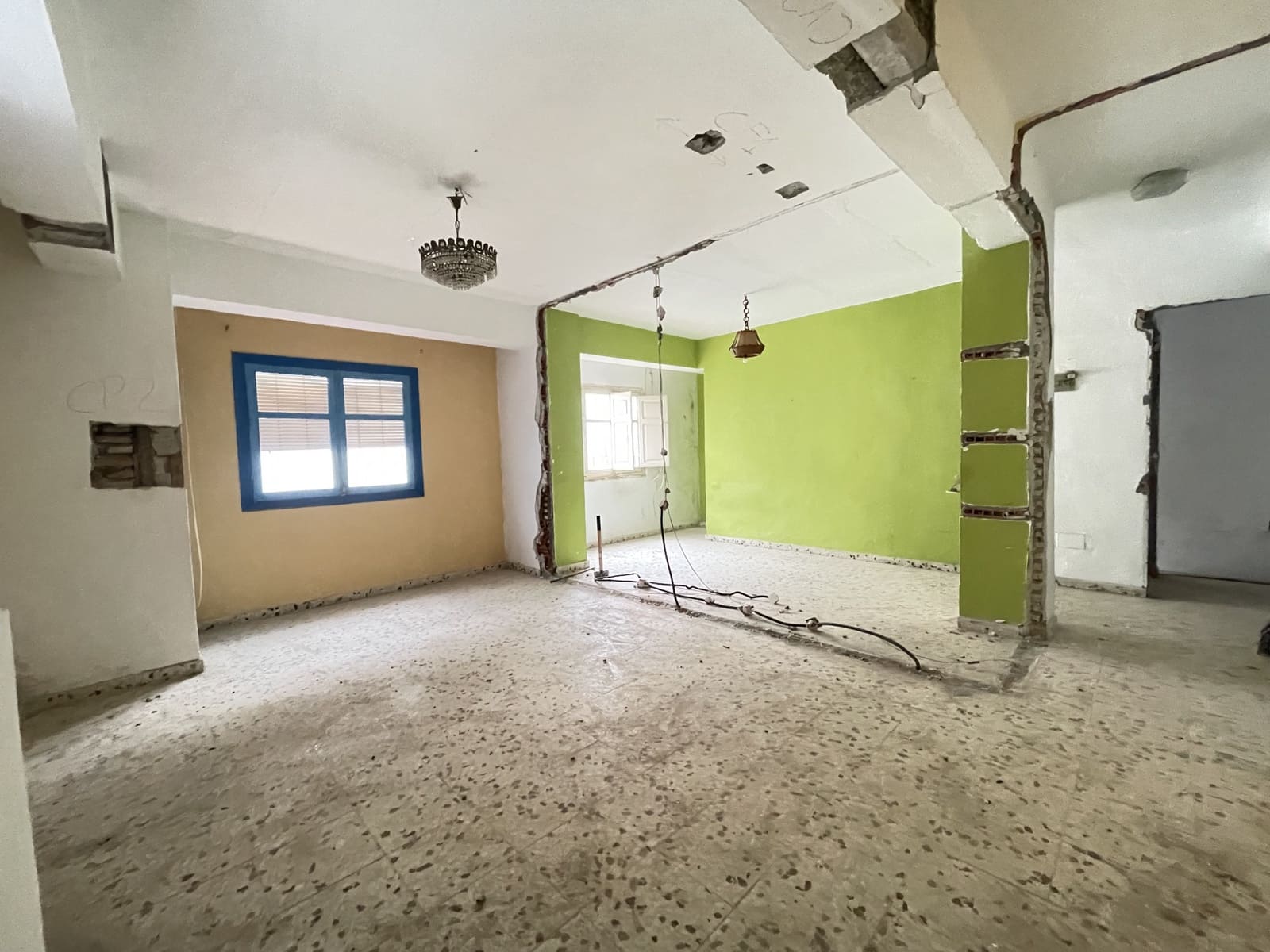 8 Zimmer Haus zu verkaufen in Estepona - 799.000 € (Ref: 9460733)