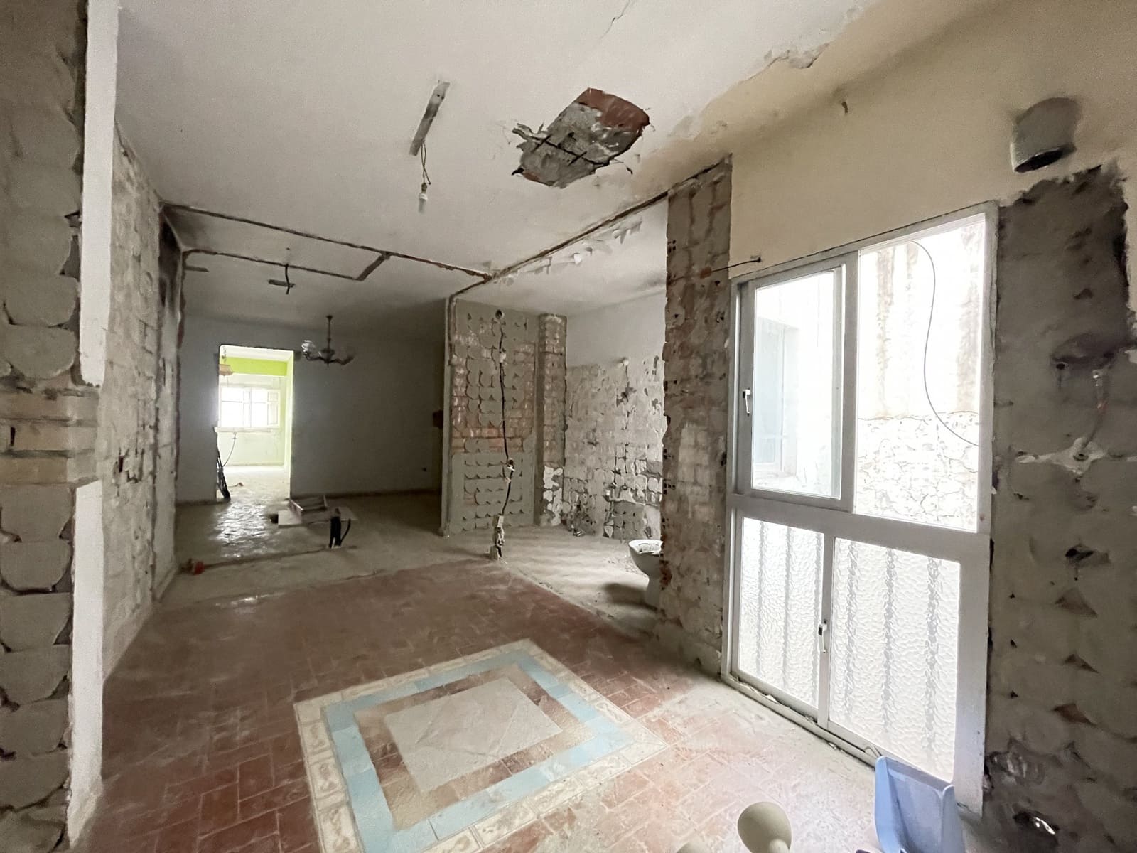 8 sypialnia Dom na sprzedaż w Estepona - 799 000 € (Ref: 9460733)