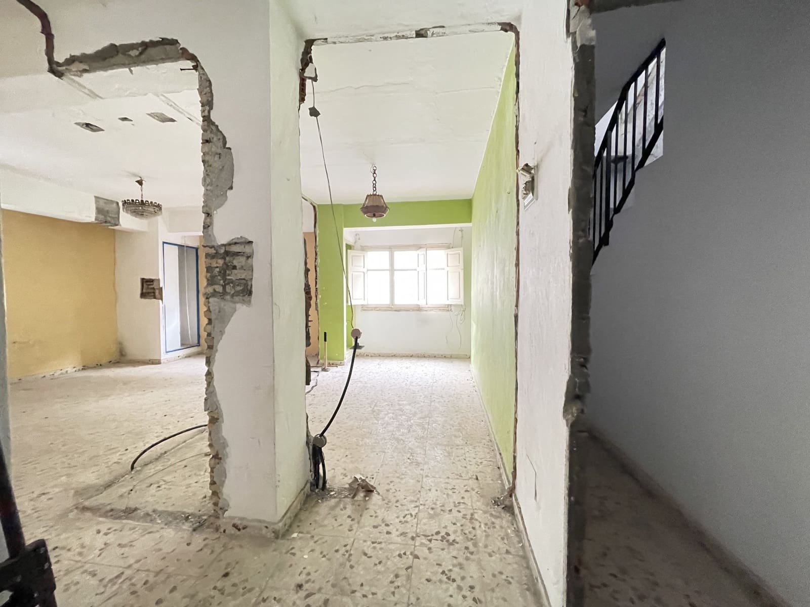 8 sypialnia Dom na sprzedaż w Estepona - 799 000 € (Ref: 9460733)