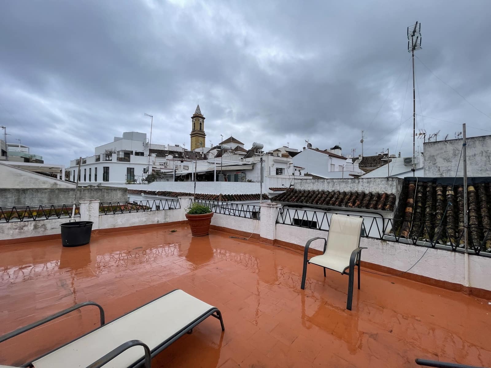 8 sypialnia Dom na sprzedaż w Estepona - 799 000 € (Ref: 9460733)