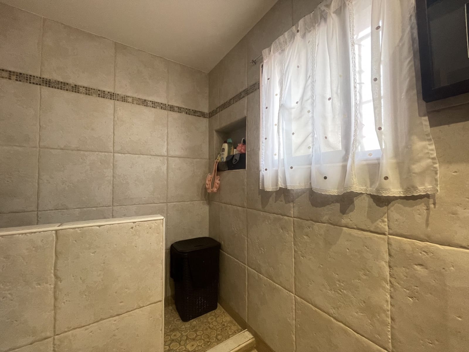 2 Zimmer Finca/Landgut zu verkaufen in Estepona mit Pool Garage - 1.600.000 € (Ref: 9474583)