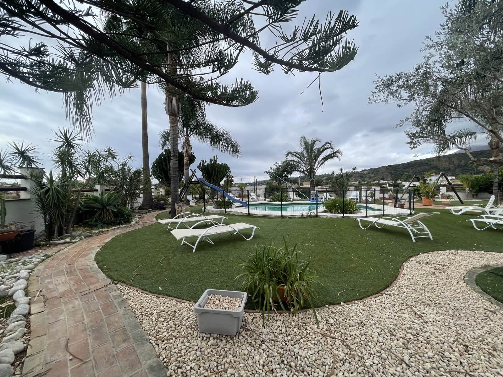 2 Zimmer Finca/Landgut zu verkaufen in Estepona mit Pool Garage - 1.600.000 € (Ref: 9474583)