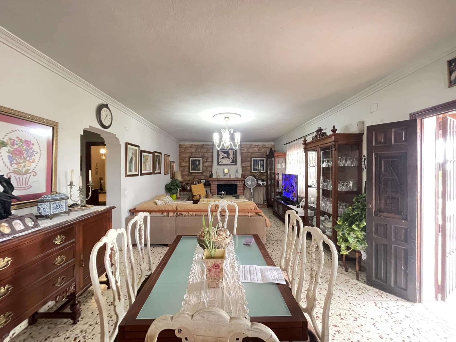 2 bedroom Finca/Country House for sale in Estepona with pool garage - € 1,600,000 (Ref: 9474583)