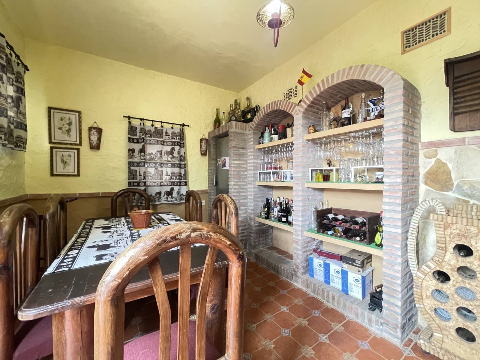 2 bedroom Finca/Country House for sale in Estepona with pool garage - € 1,600,000 (Ref: 9474583)
