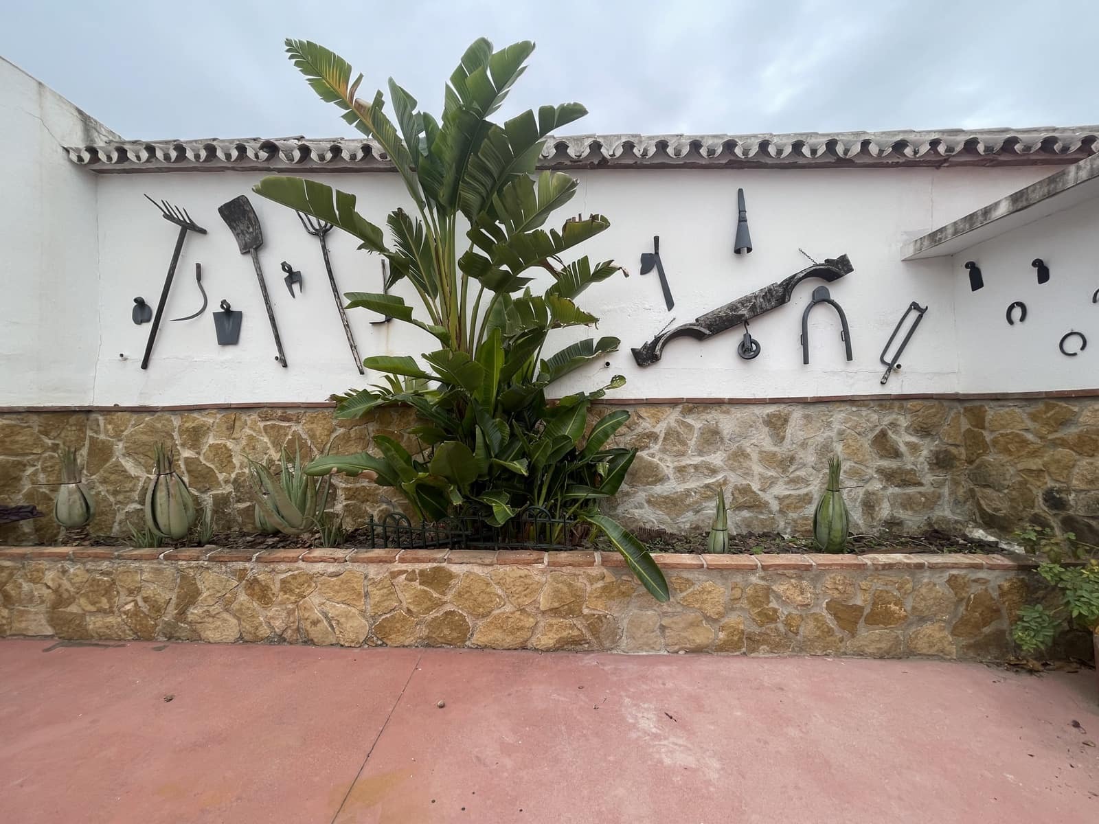 2 bedroom Finca/Country House for sale in Estepona with pool garage - € 1,600,000 (Ref: 9474583)