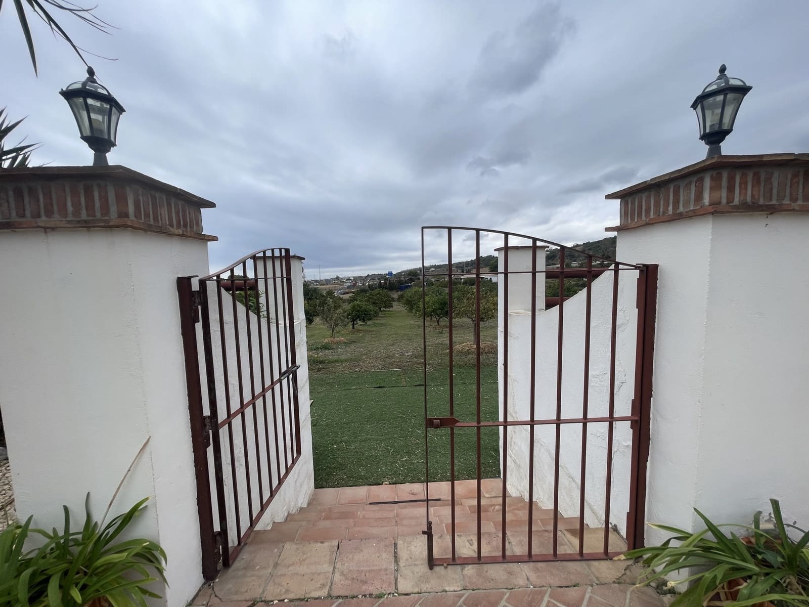 2 bedroom Finca/Country House for sale in Estepona with pool garage - € 1,600,000 (Ref: 9474583)