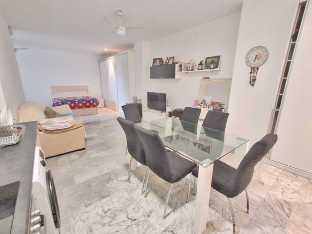 Studio til salgs i Bahía Dorada, Estepona med svømmebasseng garasje - € 190 500 (Ref: 9553174)