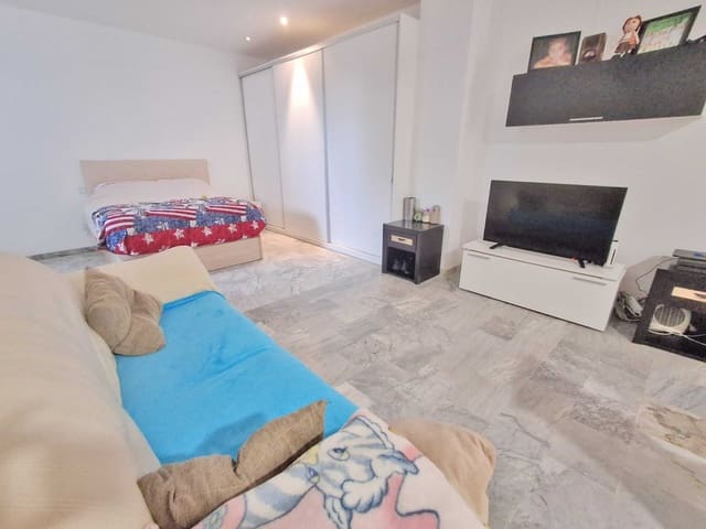 Studio til salgs i Bahía Dorada, Estepona med svømmebasseng garasje - € 190 500 (Ref: 9553174)