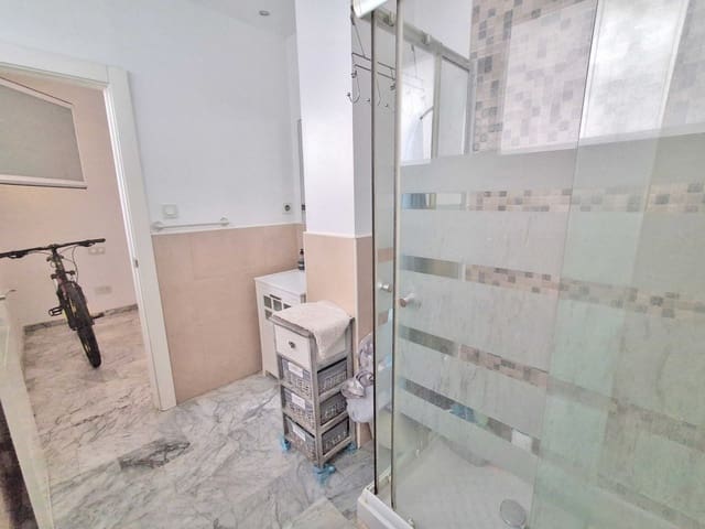 Studio til salgs i Bahía Dorada, Estepona med svømmebasseng garasje - € 190 500 (Ref: 9553174)