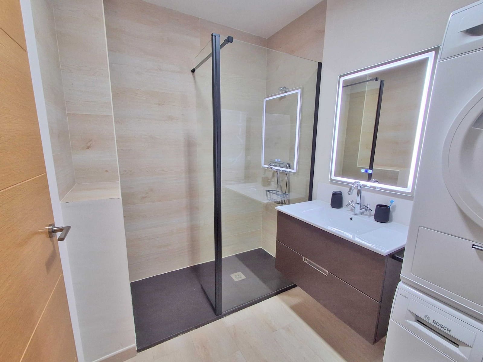 3 bedroom Flat for sale in Estepona - € 421,000 (Ref: 9553175)