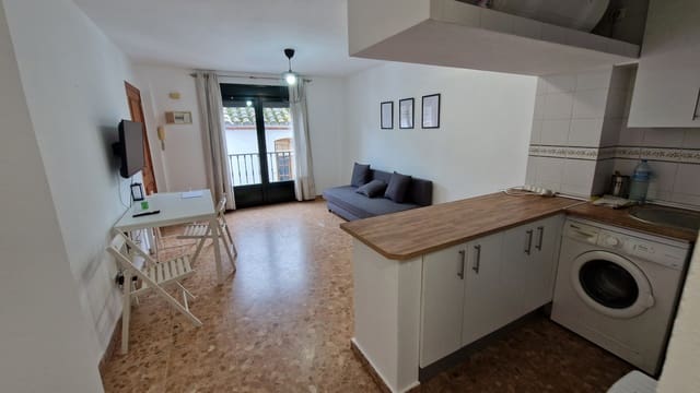 2 bedroom Apartment for sale in Estepona - € 299,000 (Ref: 9585028)