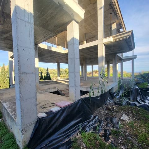 Terrain à Bâtir à vendre à Estepona - 636 000 € (Ref: 9614228)