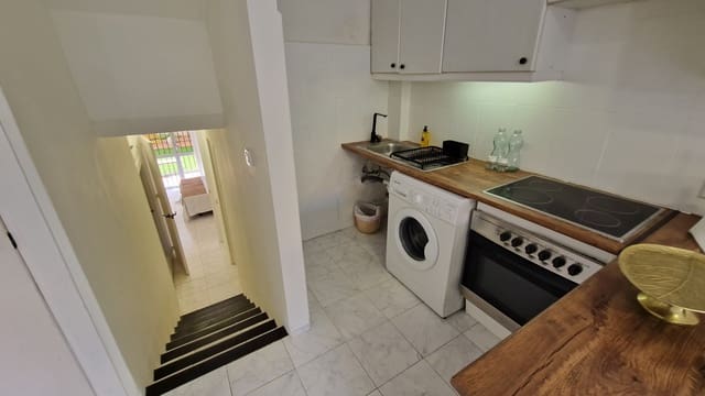1 bedroom Beach Apartment for sale in Estepona - € 189,000 (Ref: 9635153)