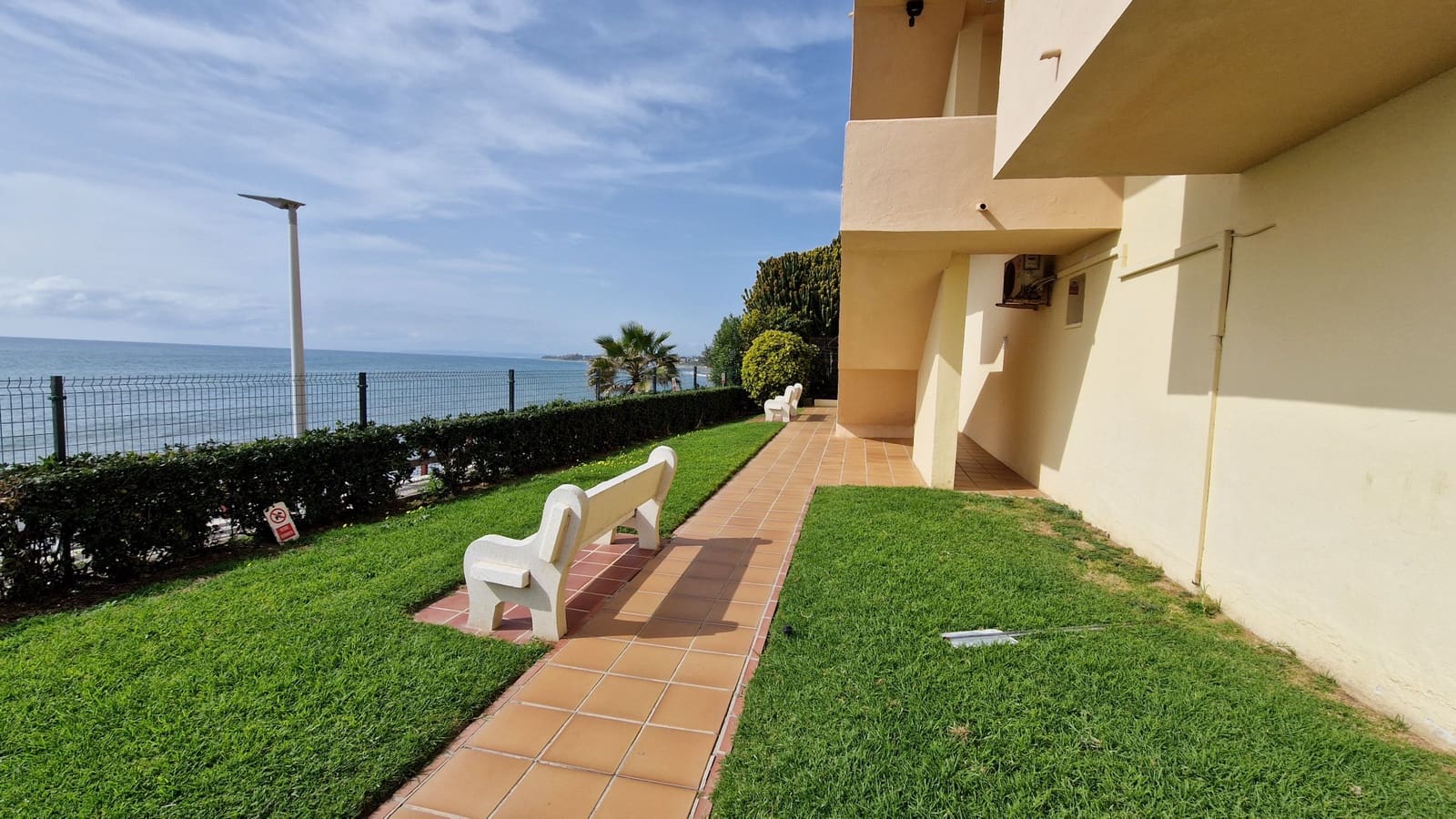 1 soveværelse Strandlejlighed til salg i Estepona - € 189.000 (Ref: 9635153)