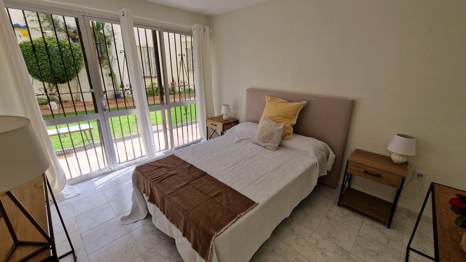 1 soveværelse Strandlejlighed til salg i Estepona - € 189.000 (Ref: 9635153)