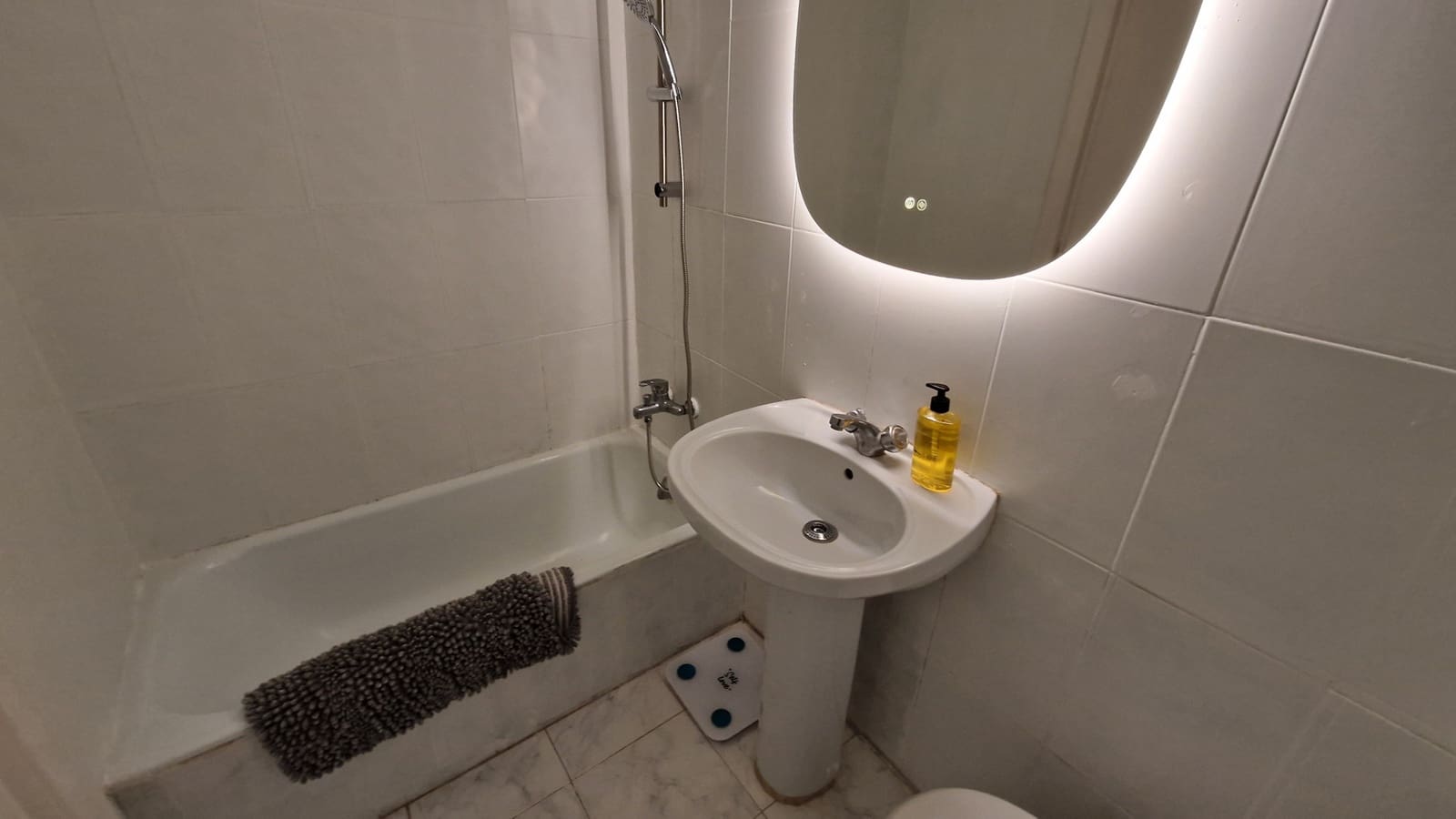 1 soveværelse Strandlejlighed til salg i Estepona - € 189.000 (Ref: 9635153)