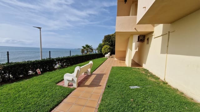1 bedroom Beach Apartment for sale in Estepona - € 189,000 (Ref: 9635153)