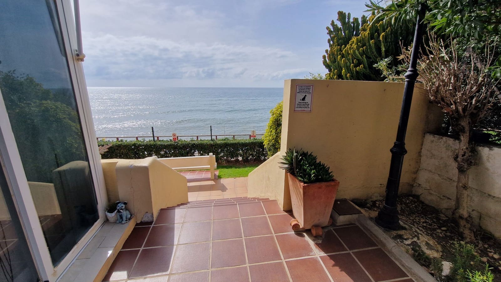 1 soveværelse Strandlejlighed til salg i Estepona - € 189.000 (Ref: 9635153)