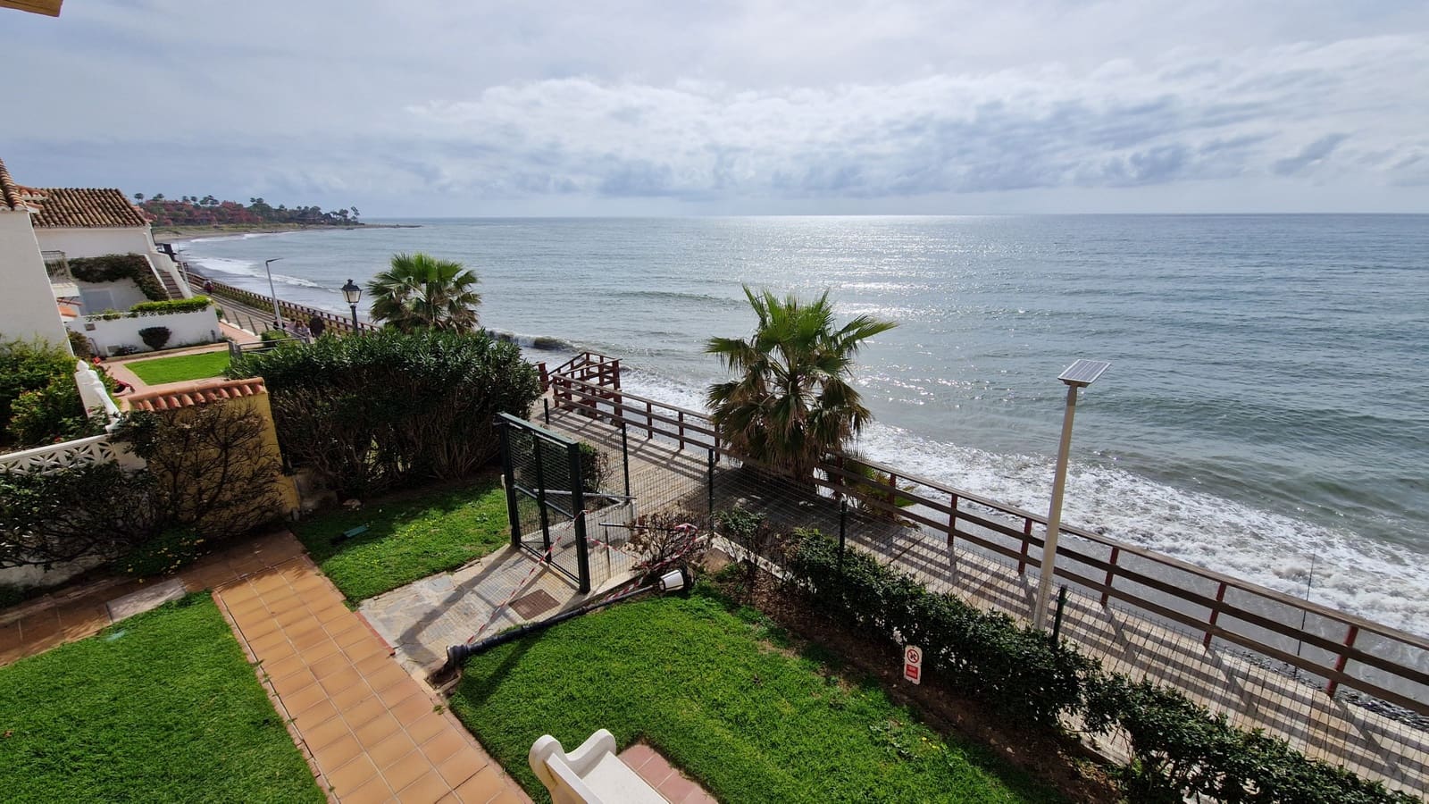 1 soveværelse Strandlejlighed til salg i Estepona - € 189.000 (Ref: 9635153)