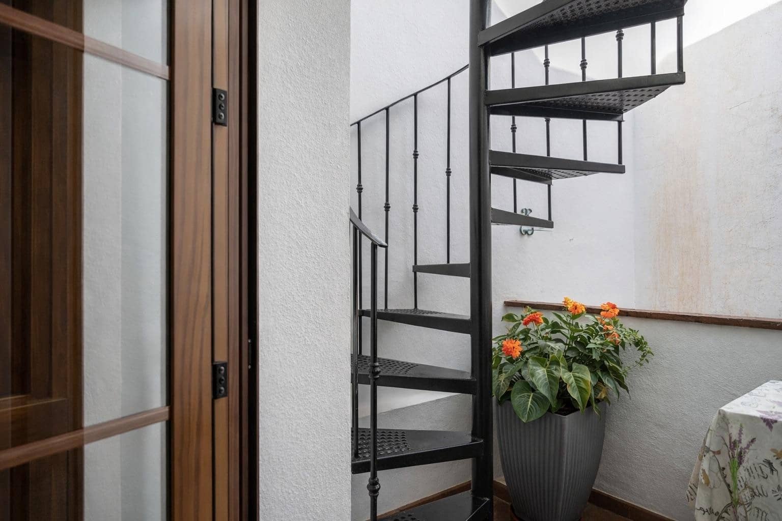 2 slaapkamer Huis te koop in Estepona - € 587.000 (Ref: 9665423)