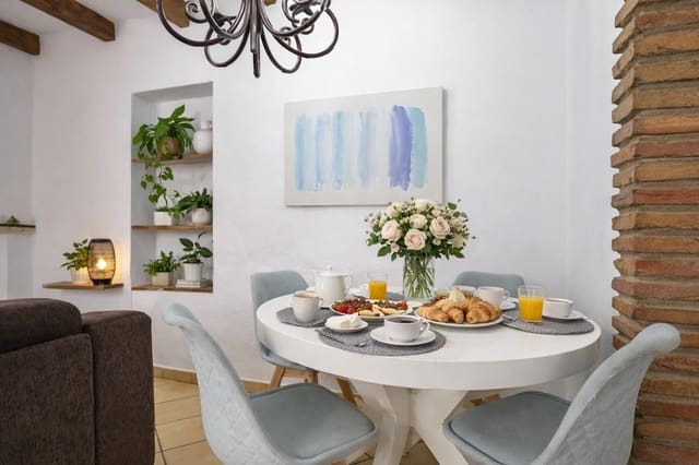 2 slaapkamer Huis te koop in Estepona - € 587.000 (Ref: 9665423)