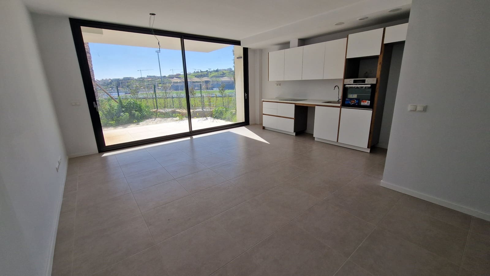 3 bedroom Apartment for sale in Estepona with pool garage - € 539,000 (Ref: 9688613)