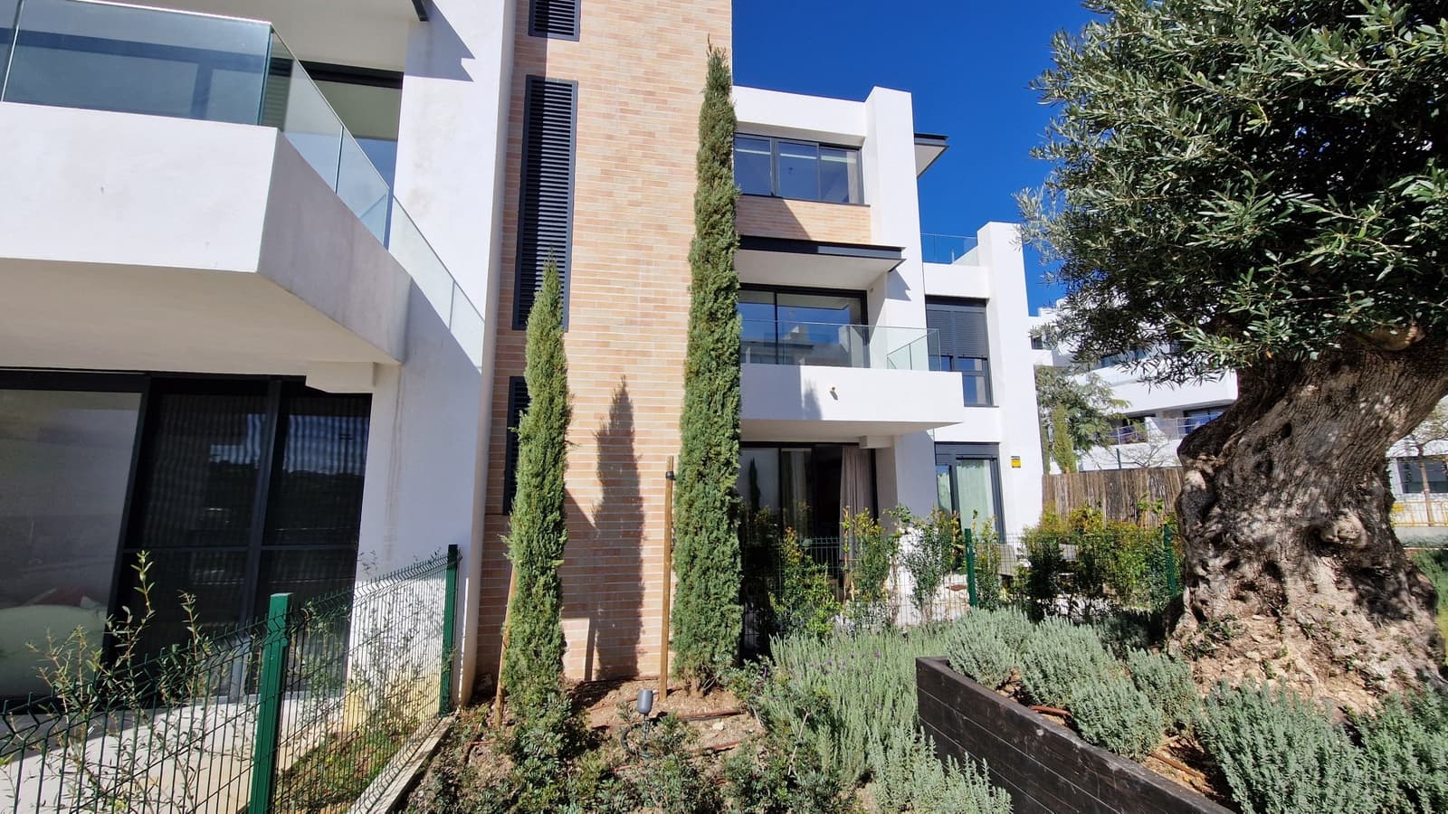 3 soveværelse Lejlighed til salg i Estepona med swimmingpool garage - € 499.500 (Ref: 9688613)
