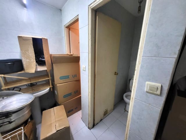 Erhverv til salg i Centro, Estepona - € 260.000 (Ref: 9697871)