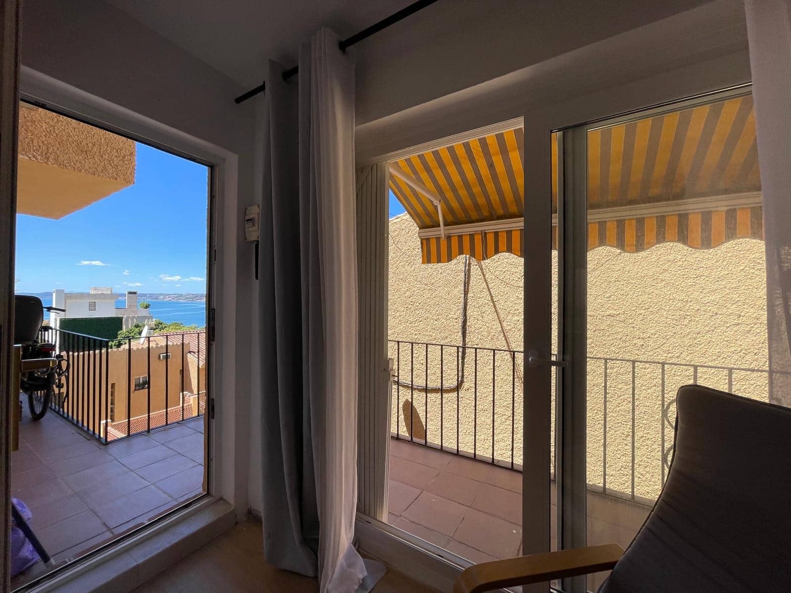1 bedroom Apartment for sale in Estepona with pool garage - € 256,000 (Ref: 9740594)