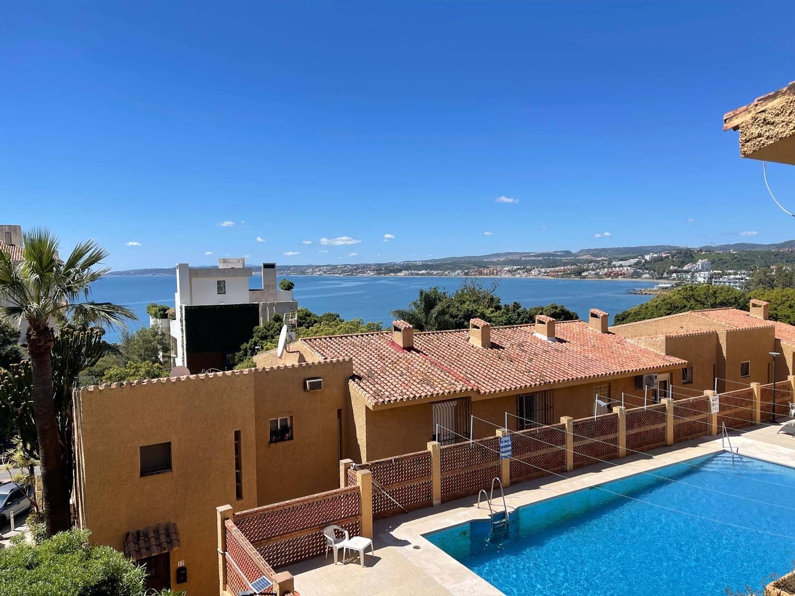 1 bedroom Apartment for sale in Estepona with pool garage - € 256,000 (Ref: 9740594)
