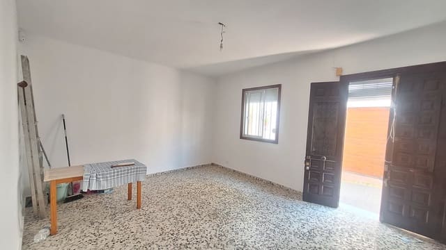 3 makuuhuone Omakotitalo myytävänä paikassa Estepona - 370 000 € (Ref: 9743145)