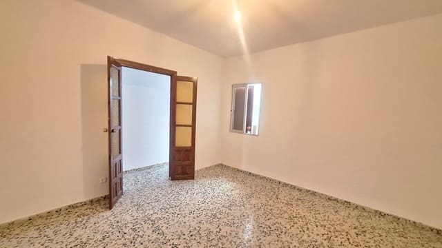 3 makuuhuone Omakotitalo myytävänä paikassa Estepona - 370 000 € (Ref: 9743145)